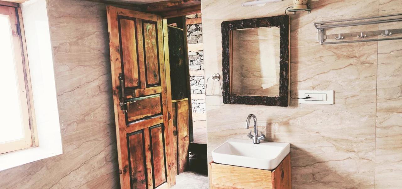 Parvatis Lap Luxury Hostel & Camps Kasol Exterior foto